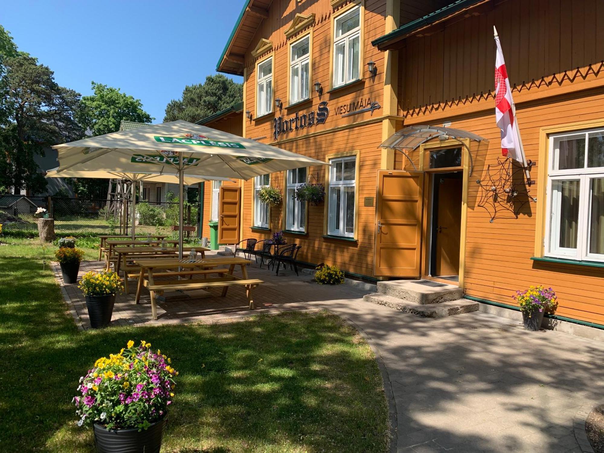 Hotel Portoss Ventspils Exterior foto