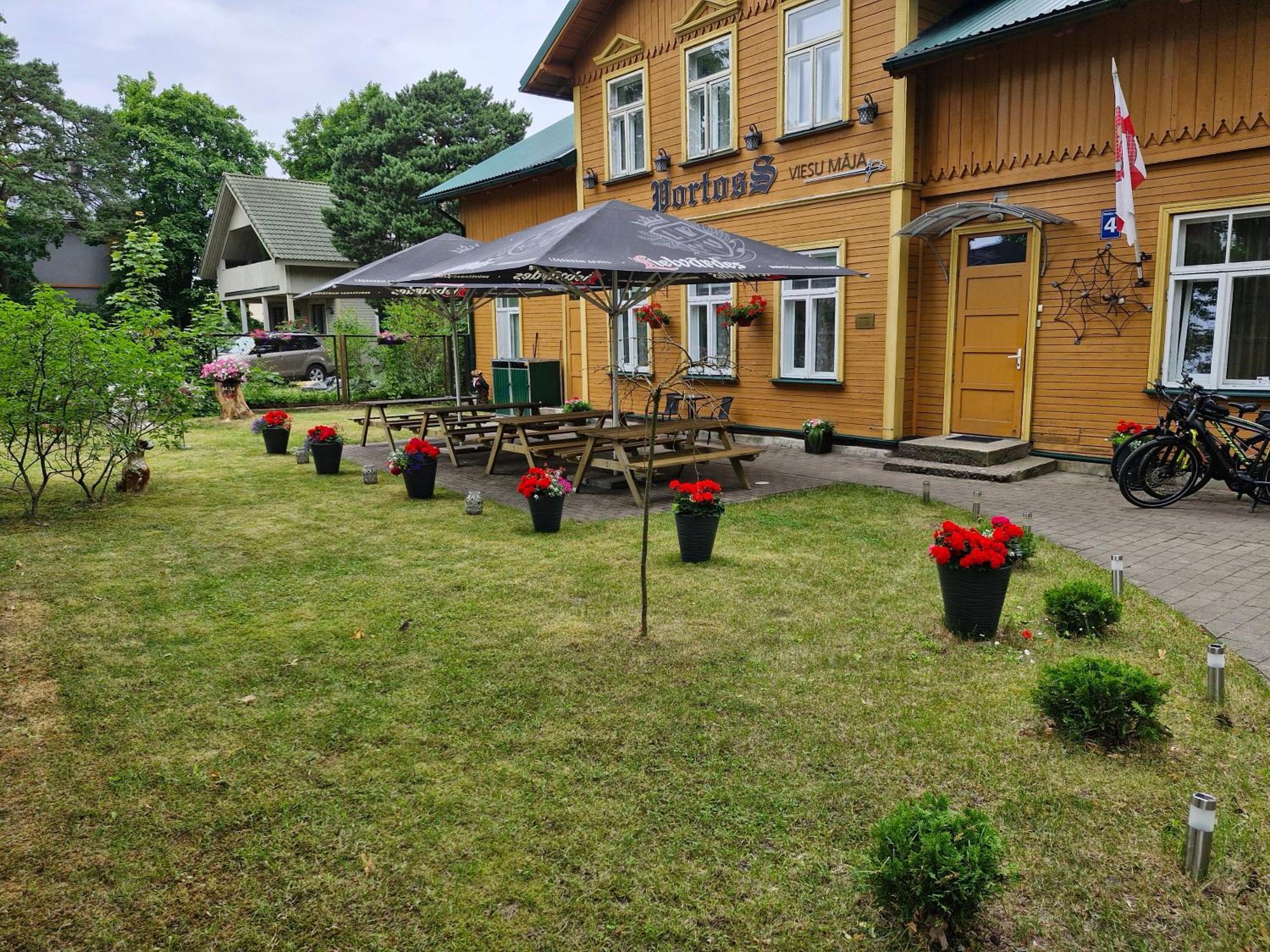 Hotel Portoss Ventspils Exterior foto